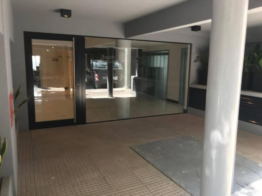 Suite In San Telmo Dormitorio En Suite Con Dos Banos Y Balcon A La Calle Buenos Aires Exteriör bild