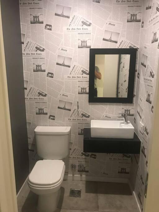 Suite In San Telmo Dormitorio En Suite Con Dos Banos Y Balcon A La Calle Buenos Aires Exteriör bild